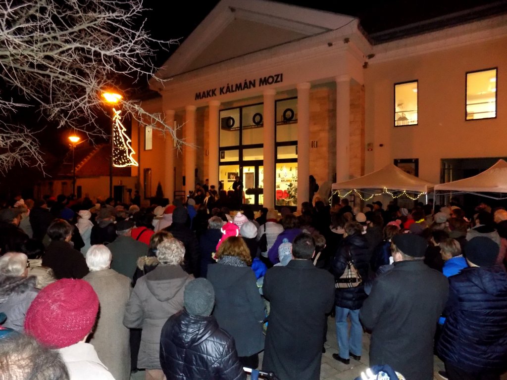 Advent első vasárnapján 12